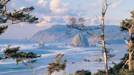 Majestic views along the Pacific Coast Scenic Byway Majestic views along the Pacific Coast Scenic Byway