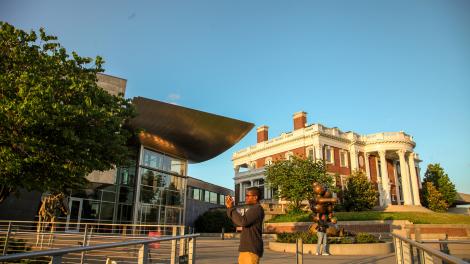 The Hunter Museum of American Art in Chattanooga, Tennessee The Hunter Museum of American Art in Chattanooga, Tennessee