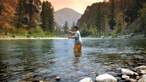 Fly fishing in the Salmon River Fly fishing in the Salmon River