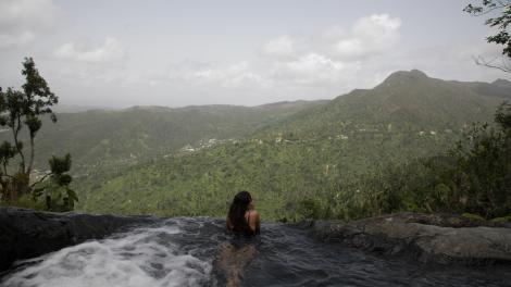 A prime spot for overlooking mountain and rainforest scenery A prime spot for overlooking mountain and rainforest scenery
