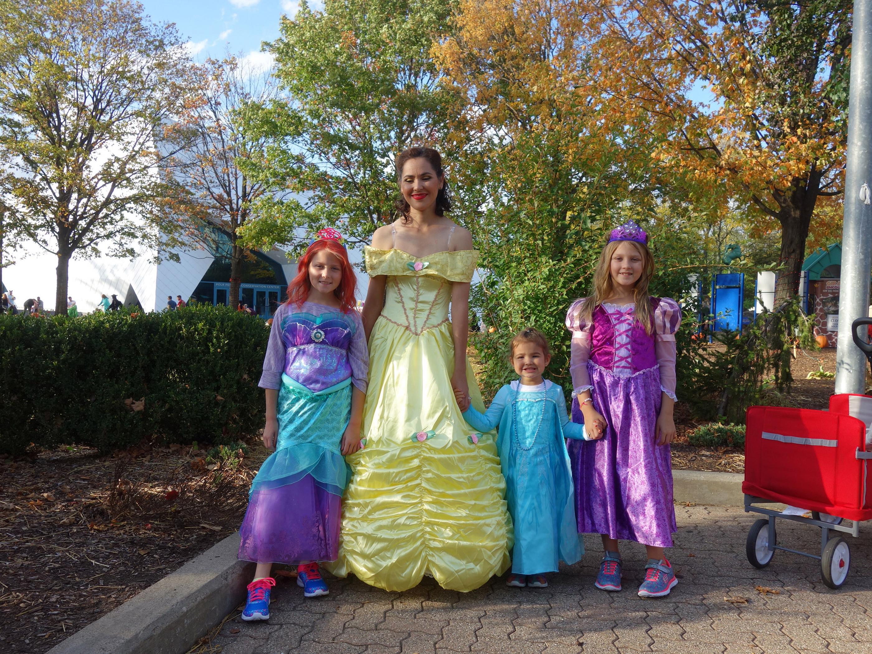 Halloween dress-up fun at the Detroit Zoo Boo event Halloween dress-up fun at the Detroit Zoo Boo event