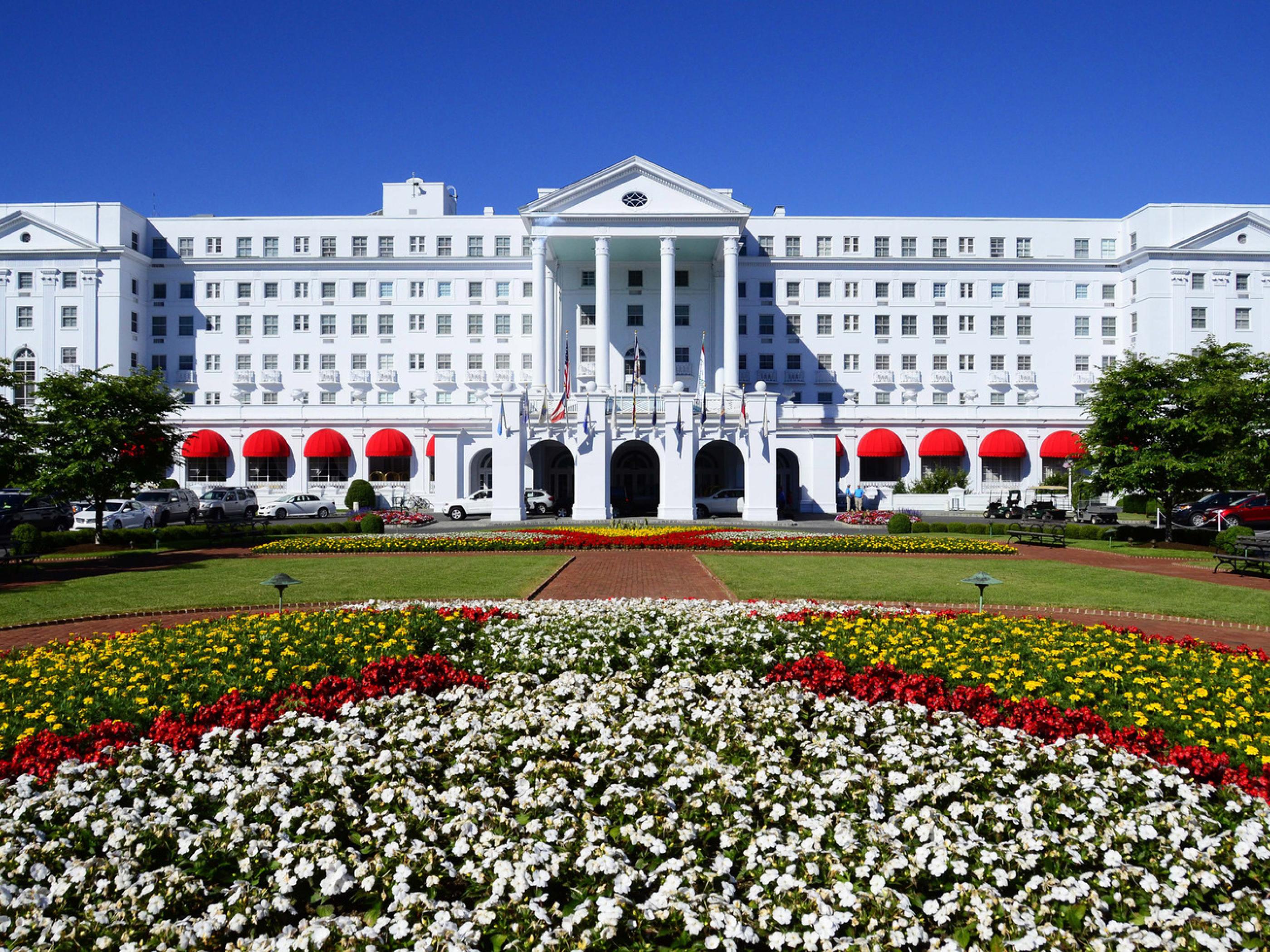 The Greenbrier in brilliant sunshine The Greenbrier in brilliant sunshine