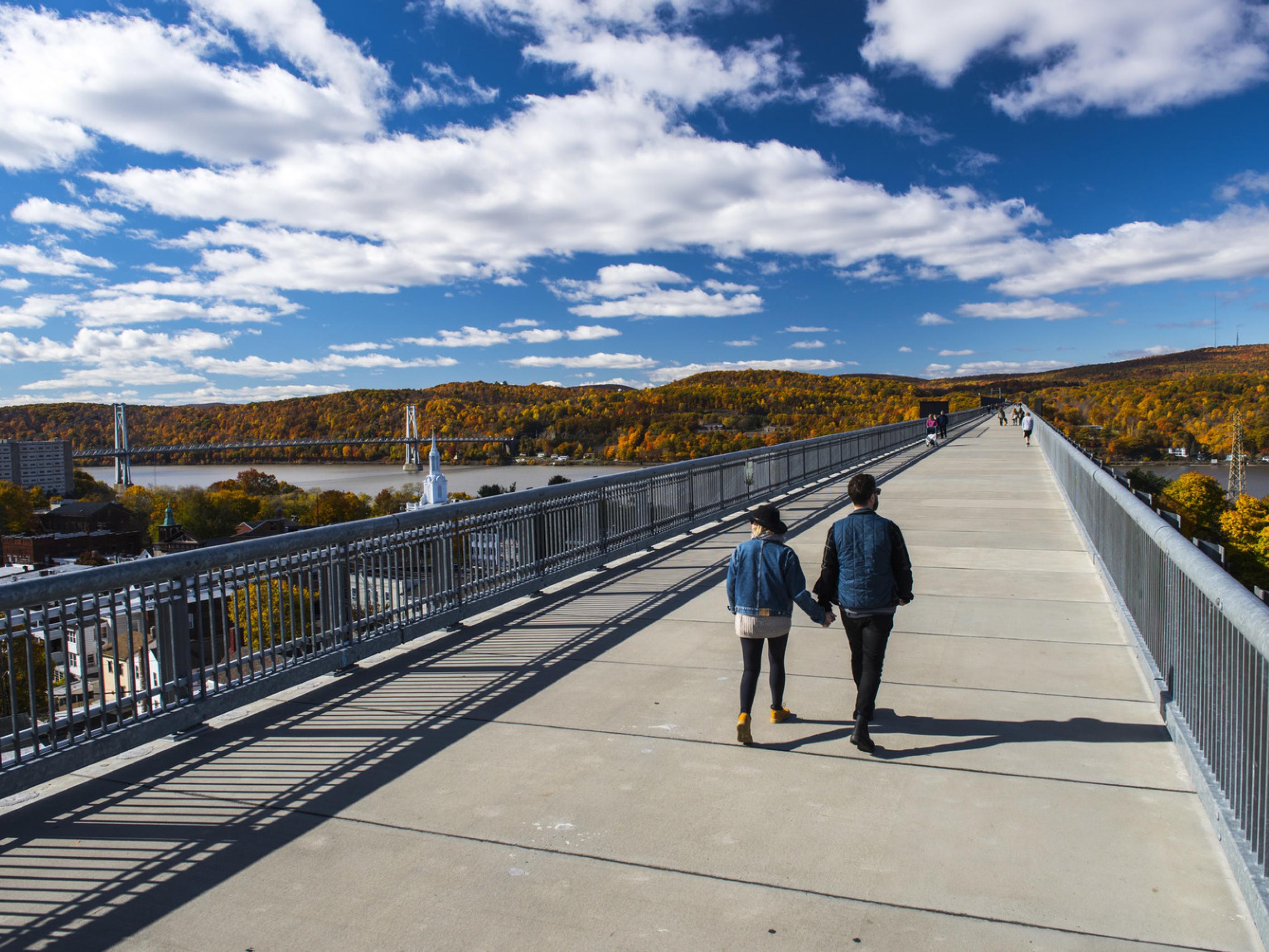 Strolling along the Walkway Over the Hudson Strolling along the Walkway Over the Hudson