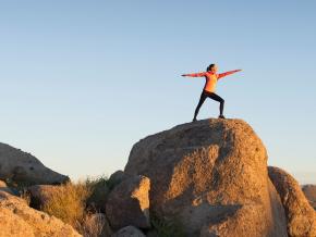 在絕美風光中修習瑜伽 在絕美風光中修習瑜伽