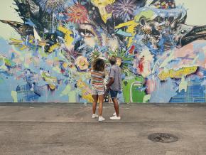 在懷恩伍德創意洋溢的區內觀賞街頭藝術 在懷恩伍德創意洋溢的區內觀賞街頭藝術