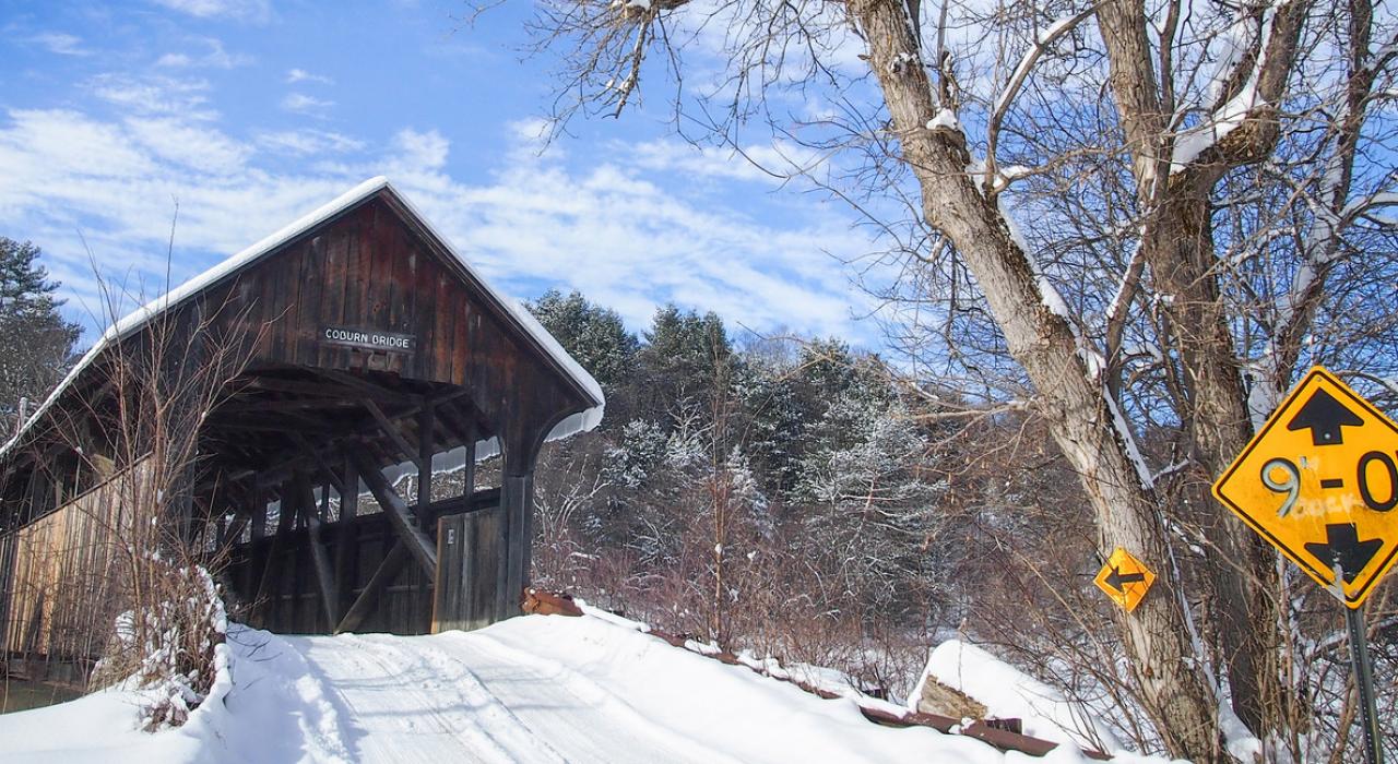 白雪覆蓋的科本廊橋美景 白雪覆蓋的科本廊橋美景