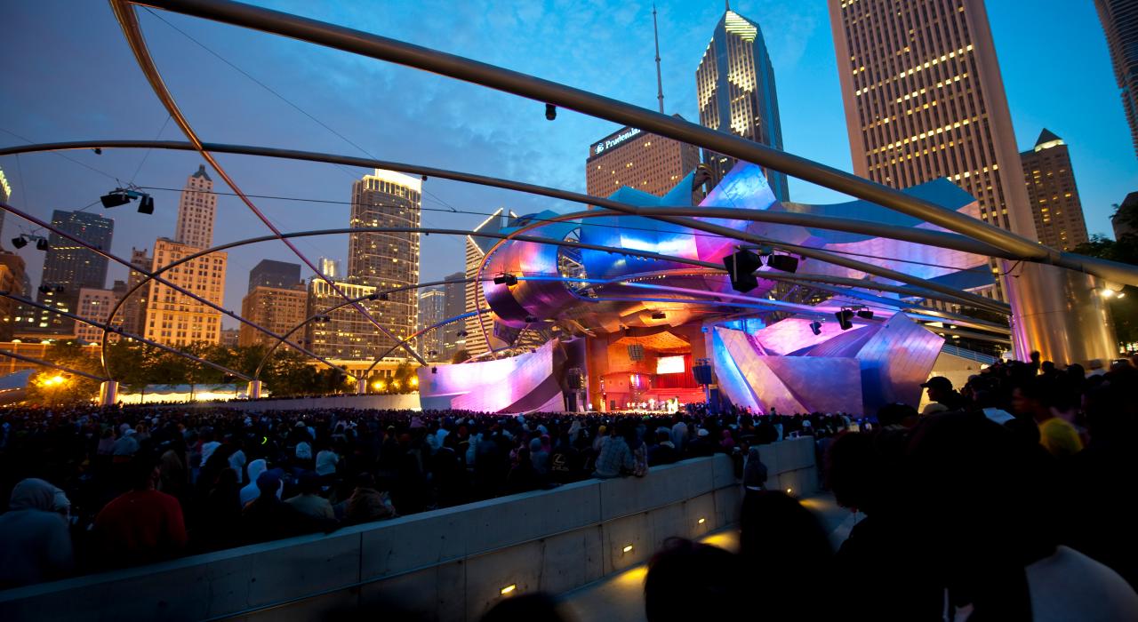 海軍碼頭的煙火 海軍碼頭的煙火